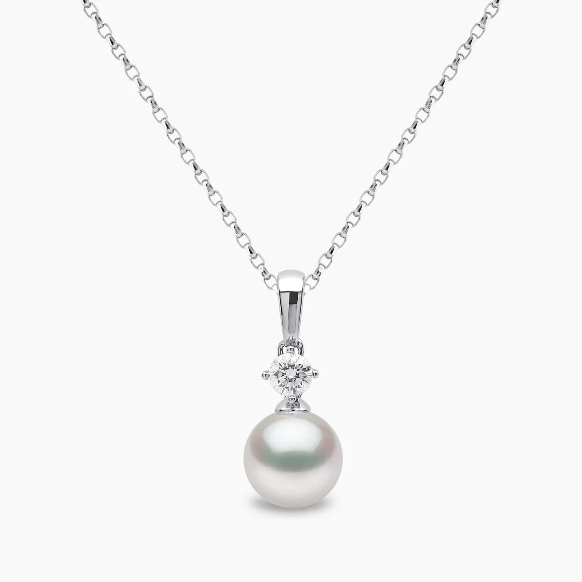 Classic 18K Gold Akoya Peal and 0.20ct Diamond Earring and Pendant Set