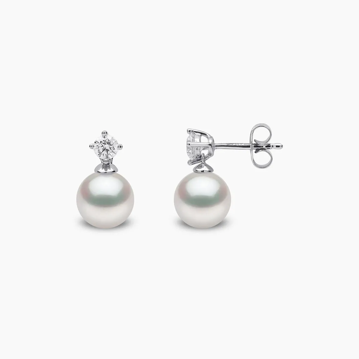 Classic 18K Gold Akoya Peal and 0.20ct Diamond Earring and Pendant Set