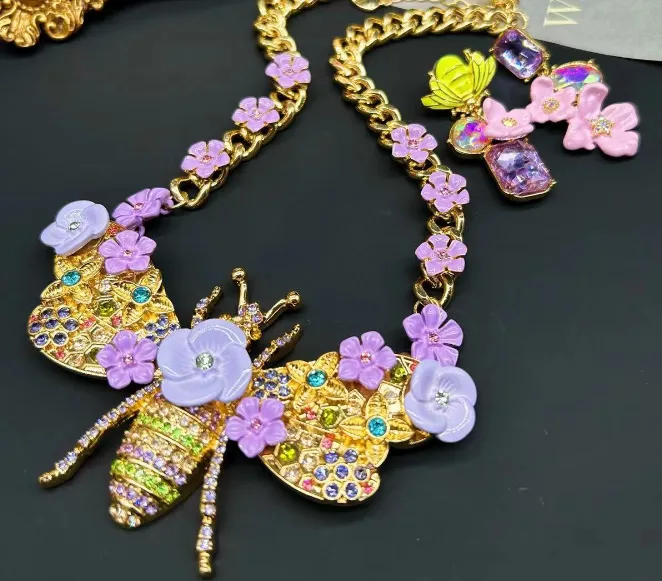 Pre Order:  Bee Flower Necklace   Earrings